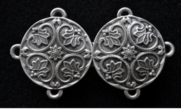 Round Rennaissance Cloak Clasp